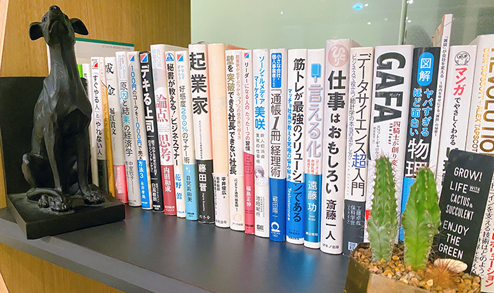 知識を共有しよう！ AMGの図書貸出制度をご紹介します